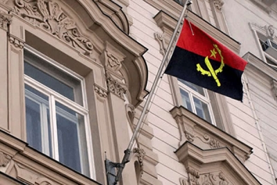 Angola prevê encerrar nove embaixadas e 18 consulados, incluindo em Portugal e Macau
